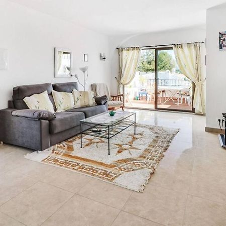 Capistrano Village B, 1 Bedroom + Free Wi-Fi Nerja Dış mekan fotoğraf