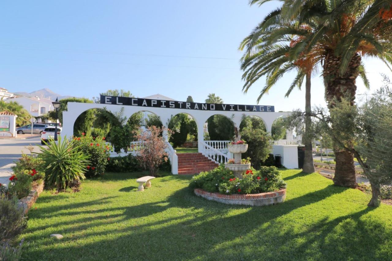 Capistrano Village B, 1 Bedroom + Free Wi-Fi Nerja Dış mekan fotoğraf