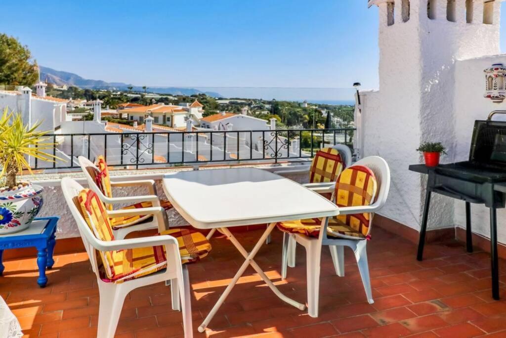 Capistrano Village B, 1 Bedroom + Free Wi-Fi Nerja Dış mekan fotoğraf